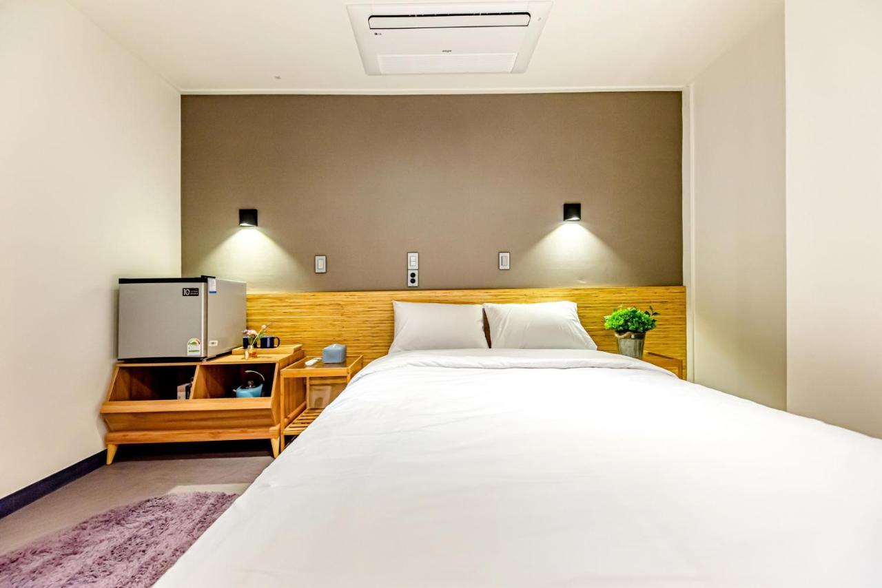 The Jade Hotel Чеджу Екстериор снимка