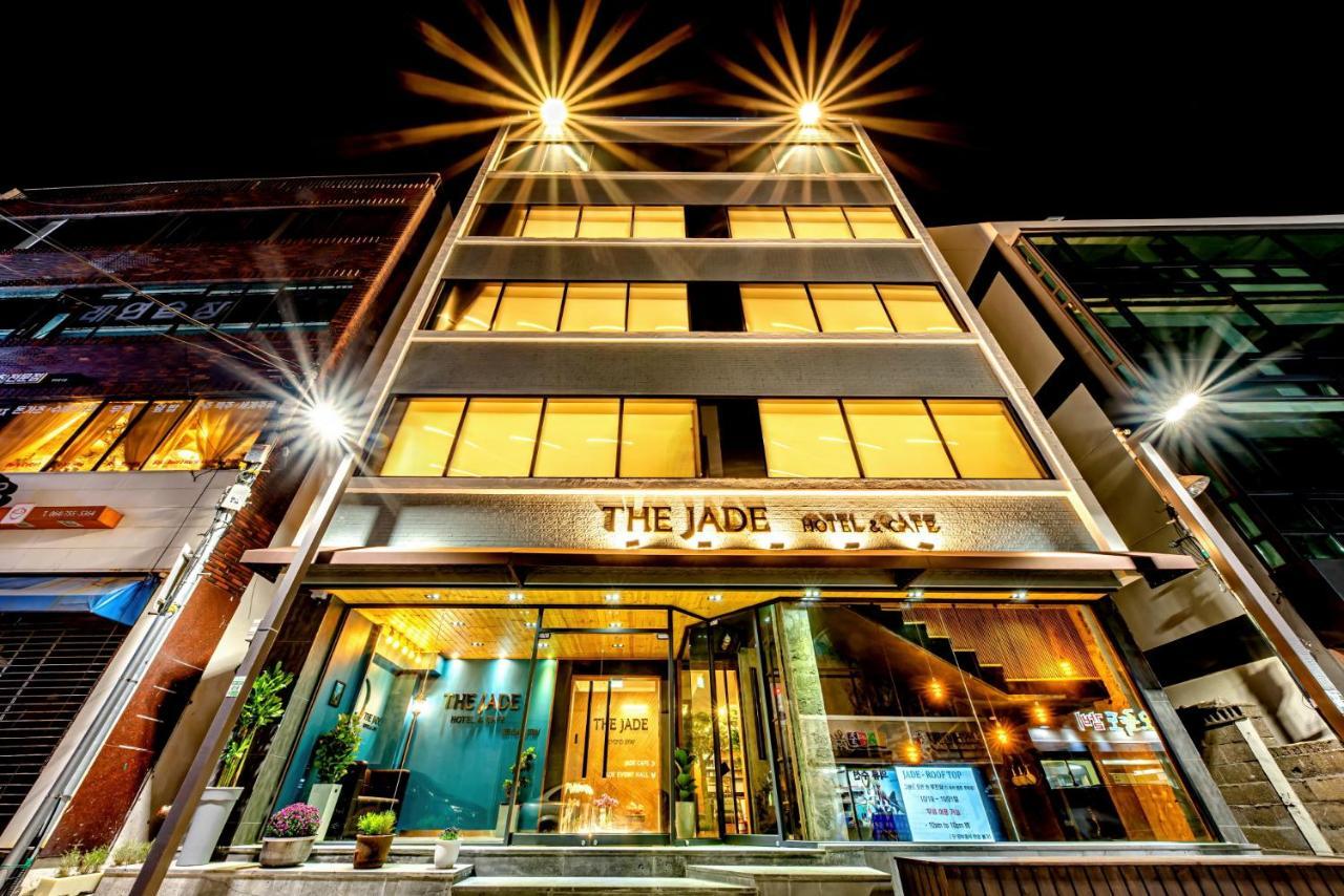 The Jade Hotel Чеджу Екстериор снимка